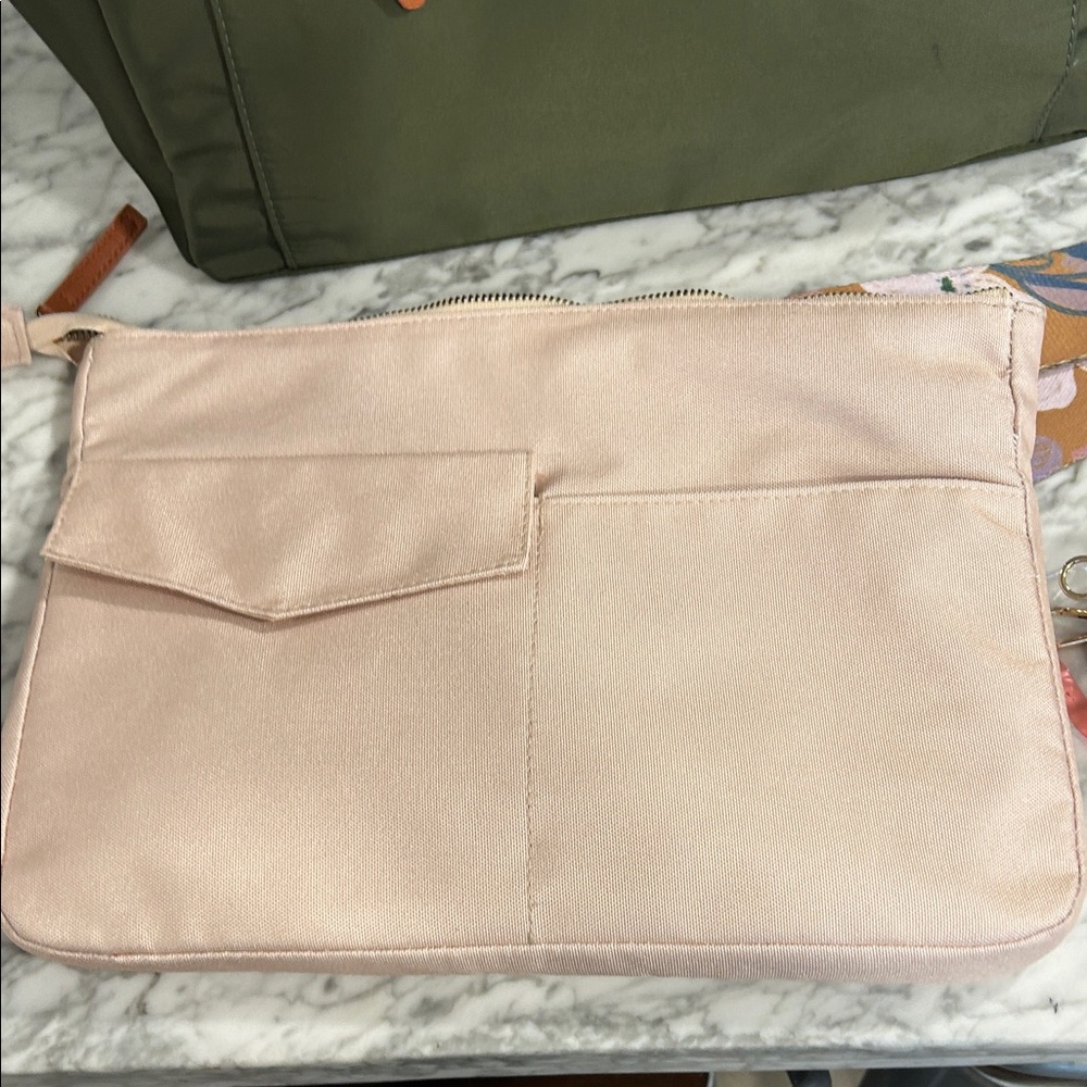 Erin Condren Cream and Tan Work bag - Picture 7 of 11